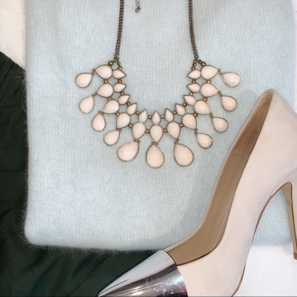 Pale Pink Statement Necklace 6$
